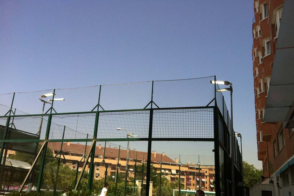 120w farola led exterior en la cancha de tenis en Uruguay