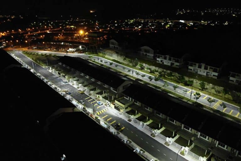 Series H Iluminación Vial LED en caminos comunitarios en Shang Garden de Malasia