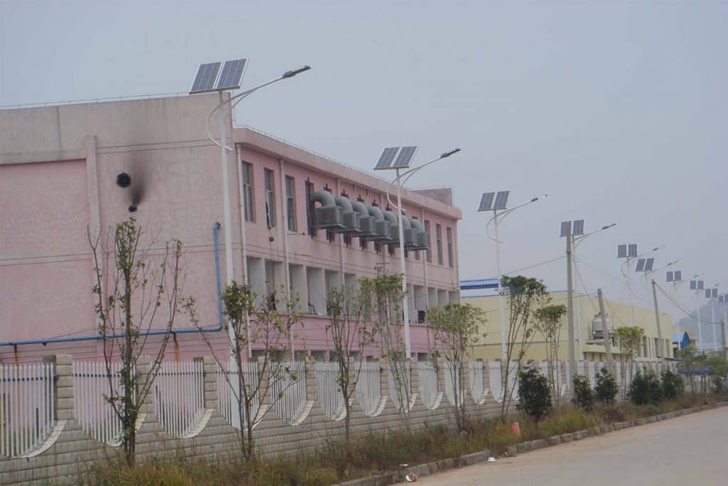 65w farola solar exterior para alumbrado público en una zona industrial en Jiangxi de CHINA-2