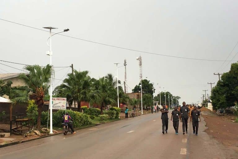 Series H Farolas Solares Para Exterior Para Iluminación Vial en Camerún
