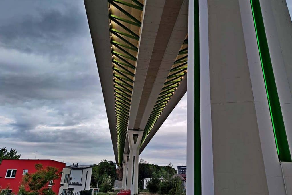 Proyector led exterior para puentes en Eslovaquia-3