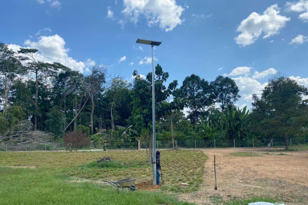 Series PV3 farola solar integrada para una granja en Malasia