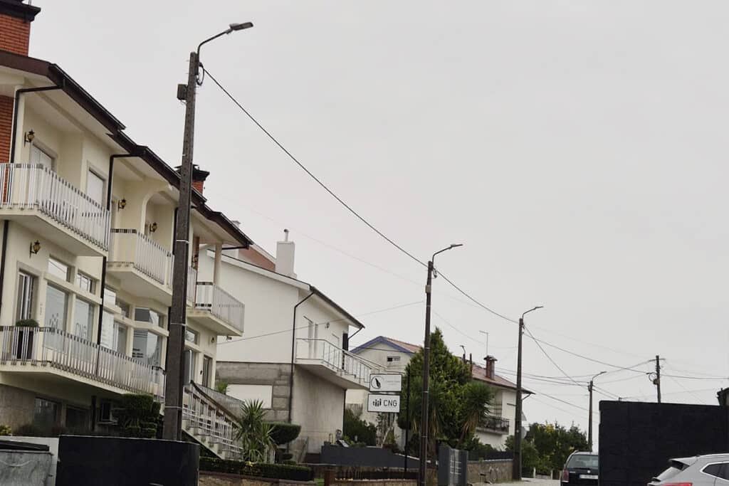 Serie Falcon luminarias para alumbrado publico LED para urbano en Portugal-3