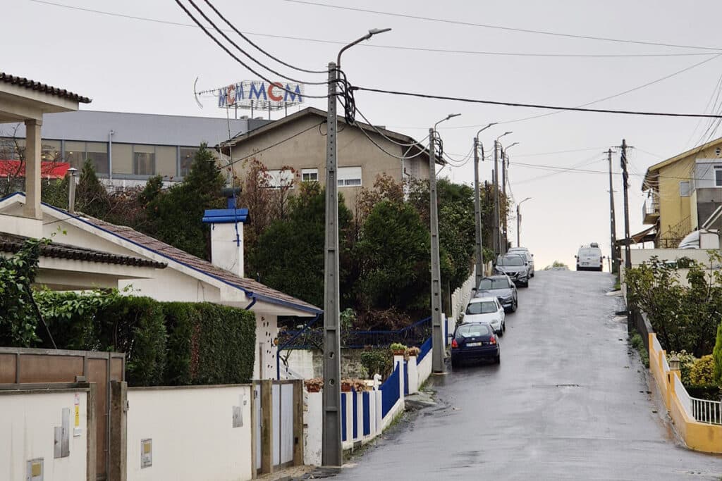 Serie Falcon luminarias para alumbrado publico LED para urbano en Portugal-4