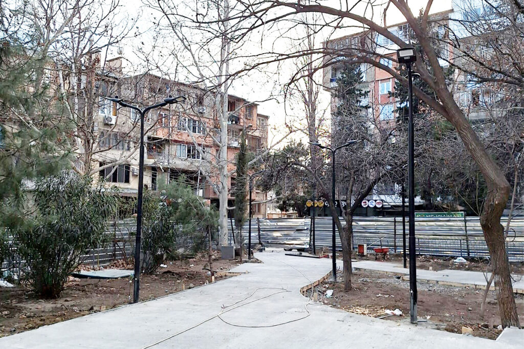Serie Farolas Falcon para la alumbrado peatonal en Georgia-2