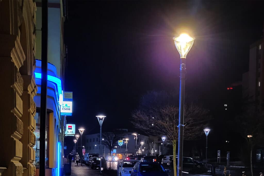 Serie ZG-1088 Farola De Calle Retro utilizadas en pasos peatonales en la República Checa