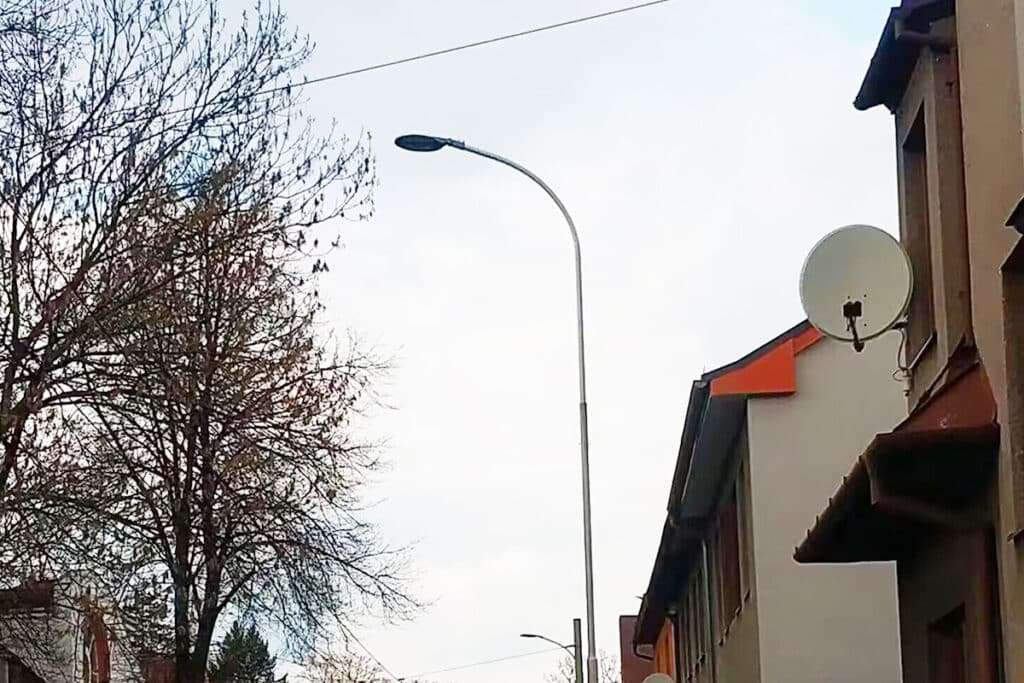 Serie Halo iluminacion urbana residencial en el Casco Antiguo Checo-4