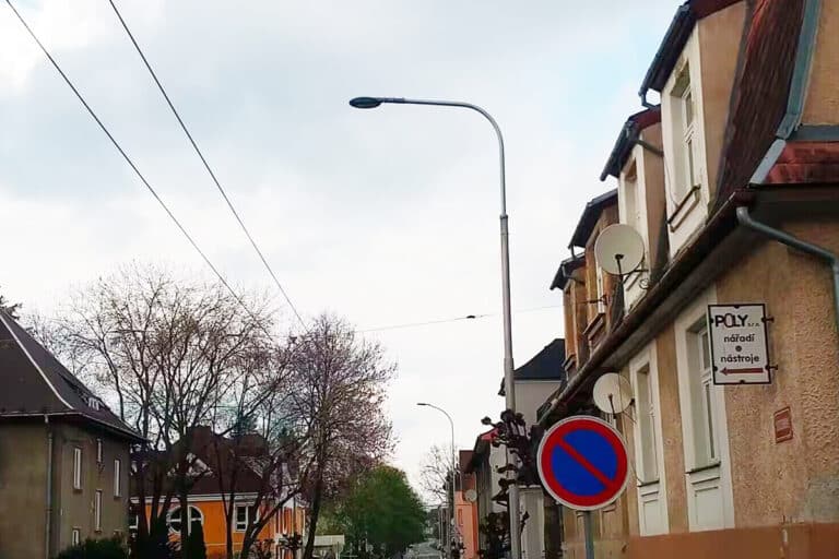 Serie Halo iluminacion urbana residencial en el Casco Antiguo Checo