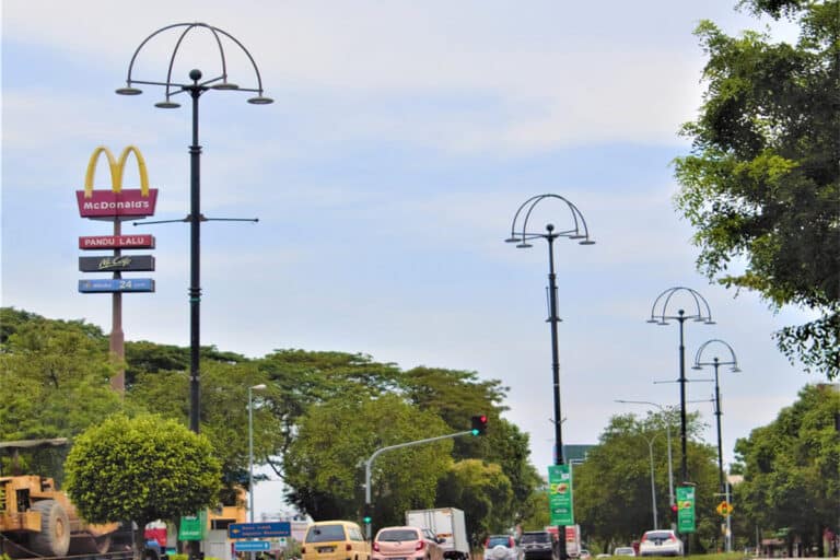 alumbrado público colgante para calles comunitarias en Nilai, Malasia