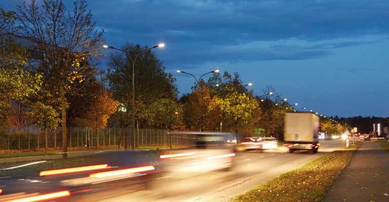 Driver LED para alumbrado público: ¿qué factores influyen en su precio?